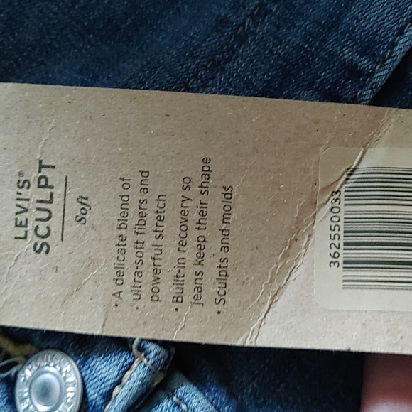Levi 711 Skinny Sculpt Sz.18 W NWT - Picture 7 of 10